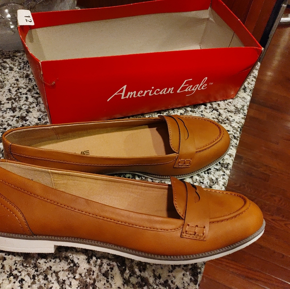 American Eagles women's Loafer shoes - size 12